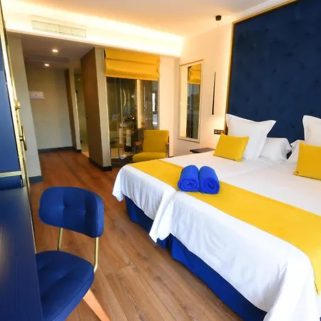 Design Bex فندق 4*